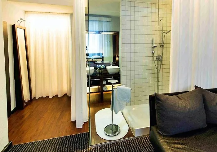 Concorde Hotel 4*